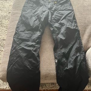 Woman’s snow pants